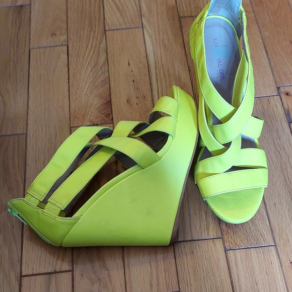 Material Girl wedges heels size US 9 / 39 EUR - Picture 5 of 7